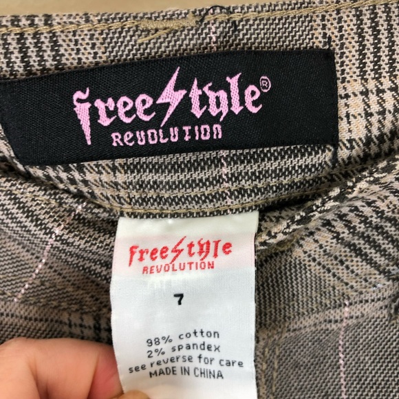 Free Style Revolution Plaid Shorts C216, 17, 18,19 - Picture 6 of 8